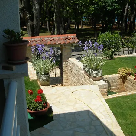 Parenzo 150mt Dal Mare 8min Piedi Dal Centro